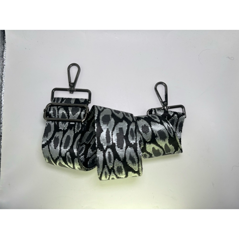 Animal Prnt 2" Wide Adjustable Replacement Purse Crossbody Straps w/Black Hdware - Picture 4 of 4